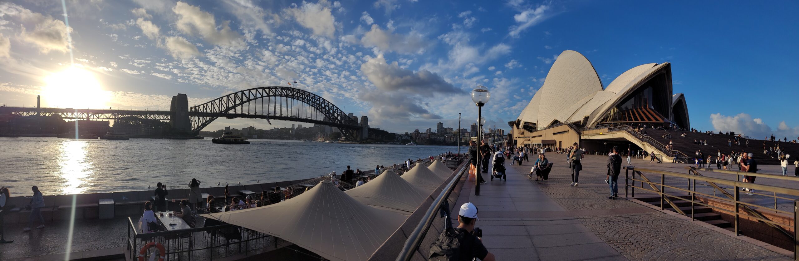 Coucher de soleil sur le Harbour Bridge et l'opéra 