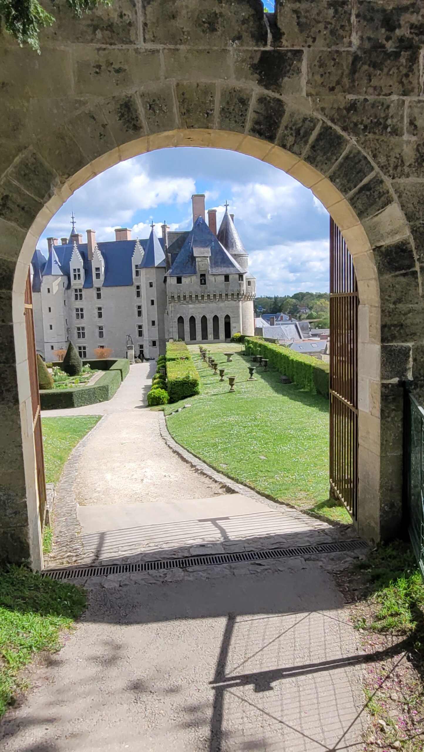 Le château de Langeais vu du parc