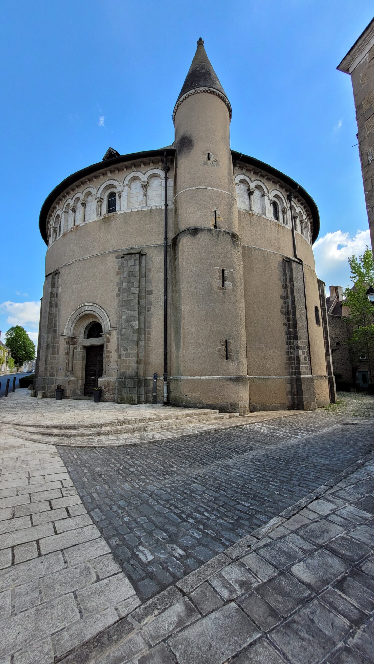 La basilique de Neuvy Saint Sépulcre