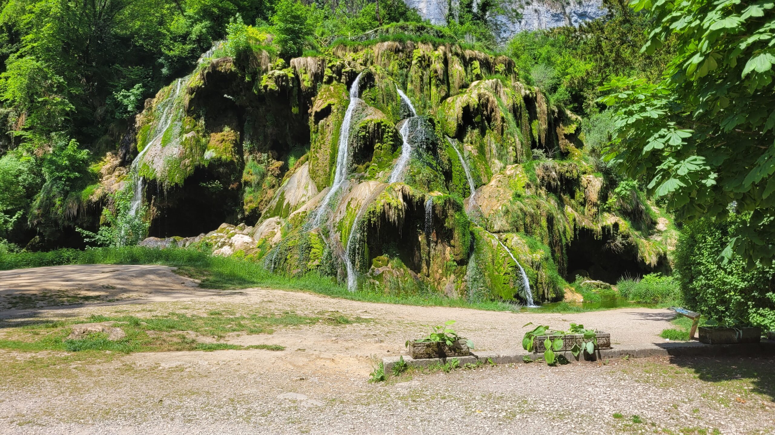 La cascade des tuffs à Baume-les-Messieurs