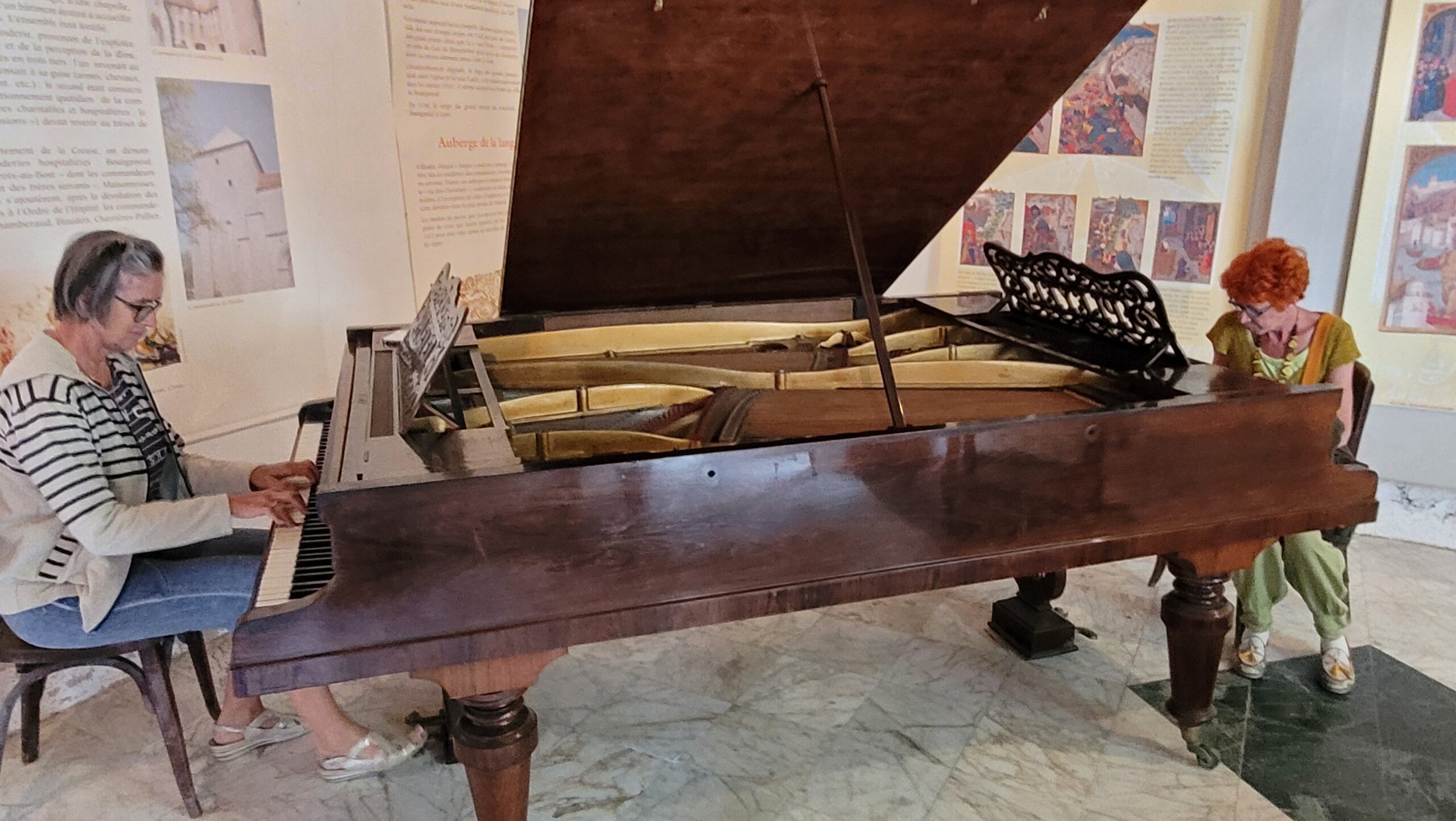 Le piano double Pleyel du château de Villemonteix