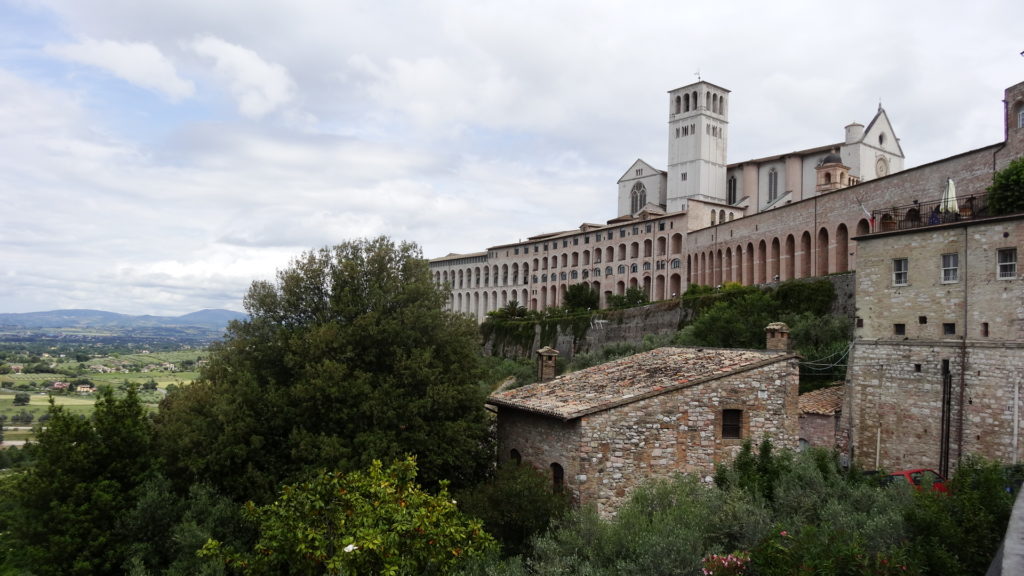 Vue sur Assise et la Basilica di San Francesco