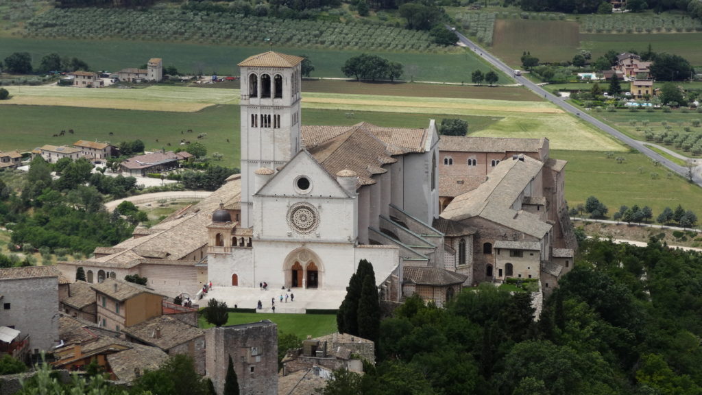 La Basilique Saint - François D'Assise vue depuis le chateau
