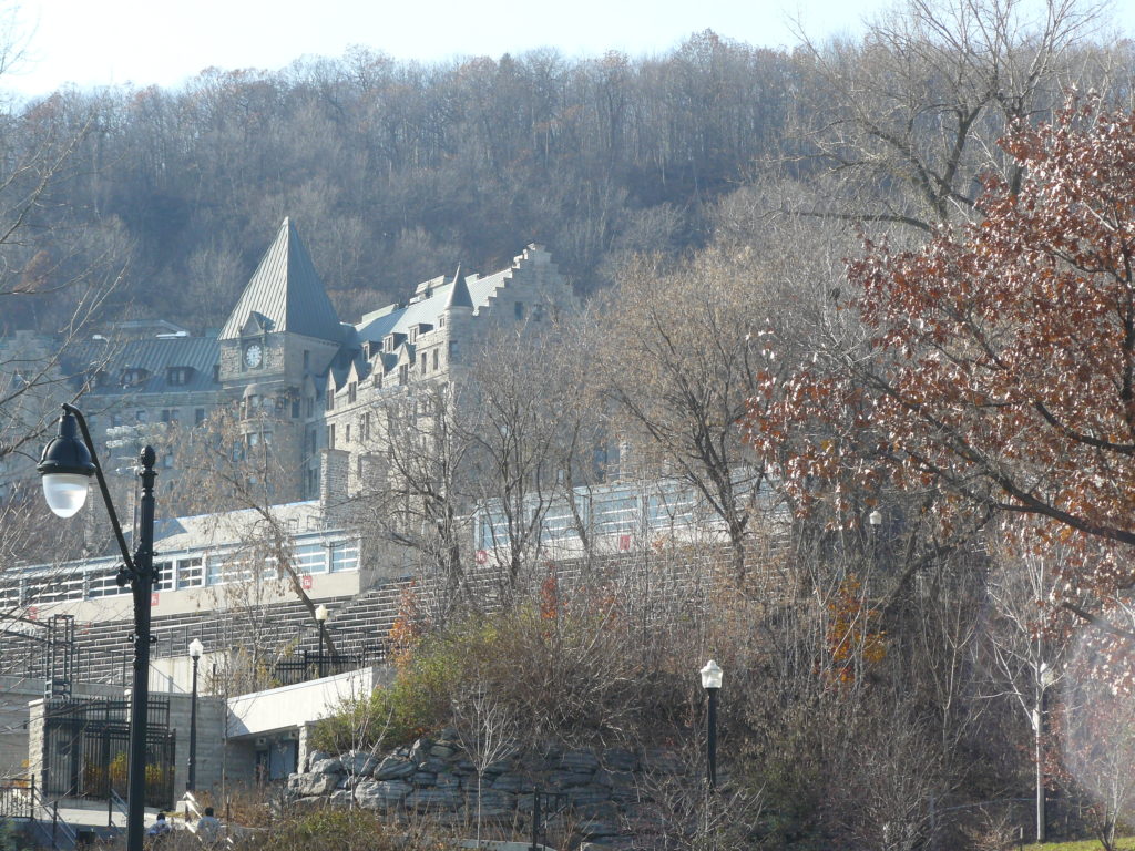 Le Royal Victoria Legacy site au pied du mont royal