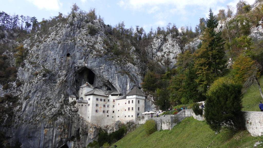 Le château de Predjama