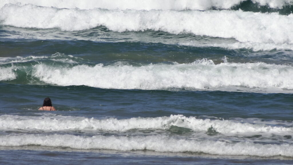 A Sandy Beach, nager n'est pas évident.