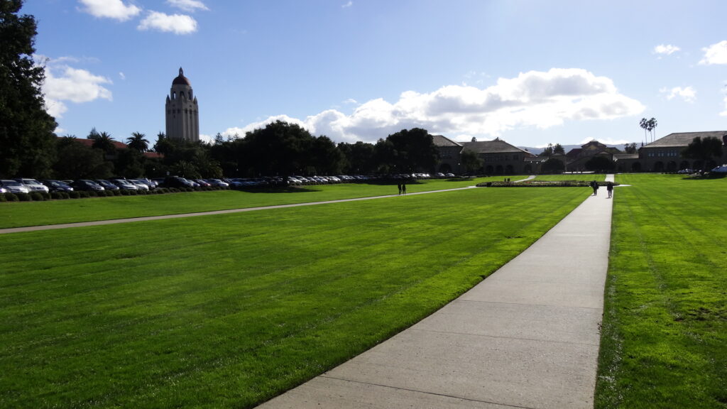 Stanford - Le grand ovale