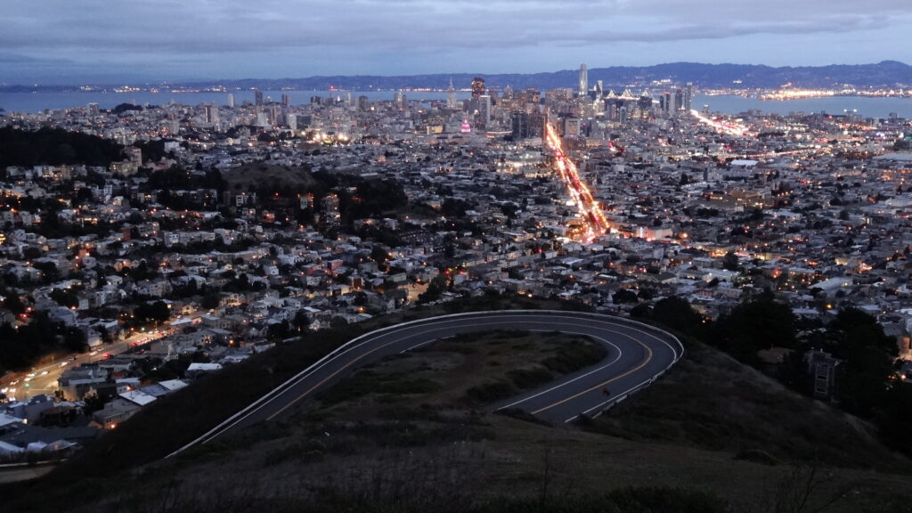 La nuit tombe sur San Francisco